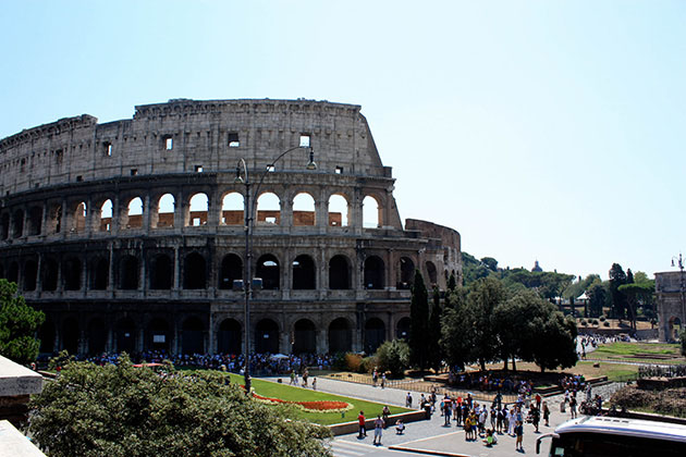 Photo of the Collosseum in Rome.