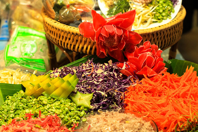 Khlong Lat Mayom Colourful Food